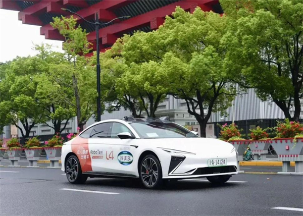 上汽“業(yè)績+技術(shù)+改革”三箭齊發(fā) 突破領(lǐng)跑智電時代