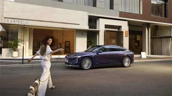 技術(shù)破局、全球突圍！上汽以改革深功鑄就“九連漲”硬核答卷