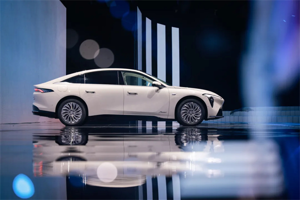 16.99萬(wàn)起的別克至境L7，B級(jí)車的局，還得別克來(lái)破！