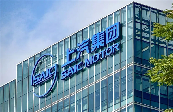 剛過(guò)去的一個(gè)月 上汽啟幕了一場(chǎng)聲勢(shì)浩大的產(chǎn)品和技術(shù)的密集發(fā)布