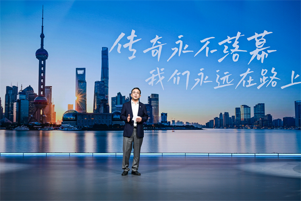 王曉秋領(lǐng)航上汽巨輪，“平權(quán)進(jìn)階” 勇拓出行無垠新藍(lán)海