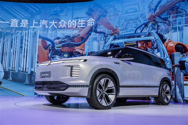 在“主場(chǎng)”，當(dāng)“主角”！上汽集團(tuán)盛裝出席上海車展