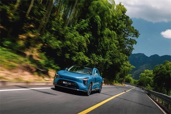 打破一切焦慮，新一代智己LS6的“爆款”含金量