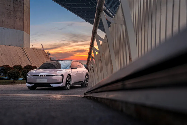 上汽穿越周期，遇見破曉